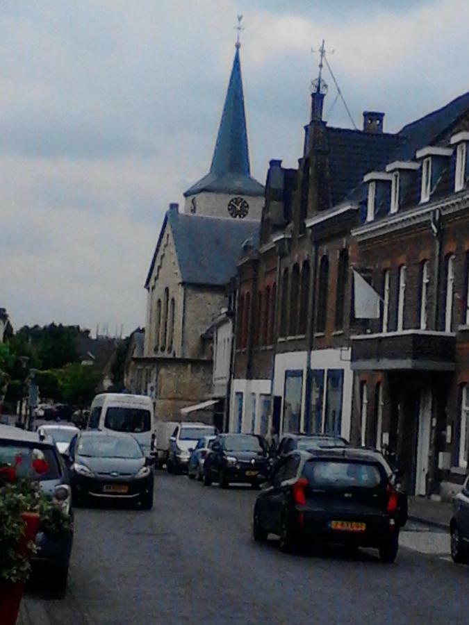 Rustige, Gelijkvloerse Vakantiewoning Met 2 Slaapkamers In Simpelveld, Zuid-Limburg エクステリア 写真