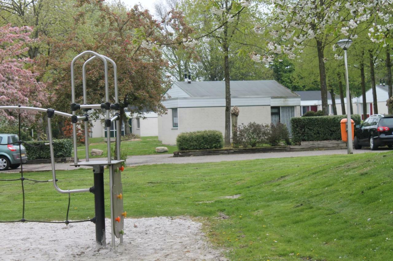 Rustige, Gelijkvloerse Vakantiewoning Met 2 Slaapkamers In Simpelveld, Zuid-Limburg エクステリア 写真