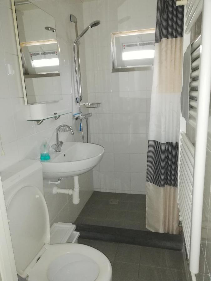 Rustige, Gelijkvloerse Vakantiewoning Met 2 Slaapkamers In Simpelveld, Zuid-Limburg エクステリア 写真